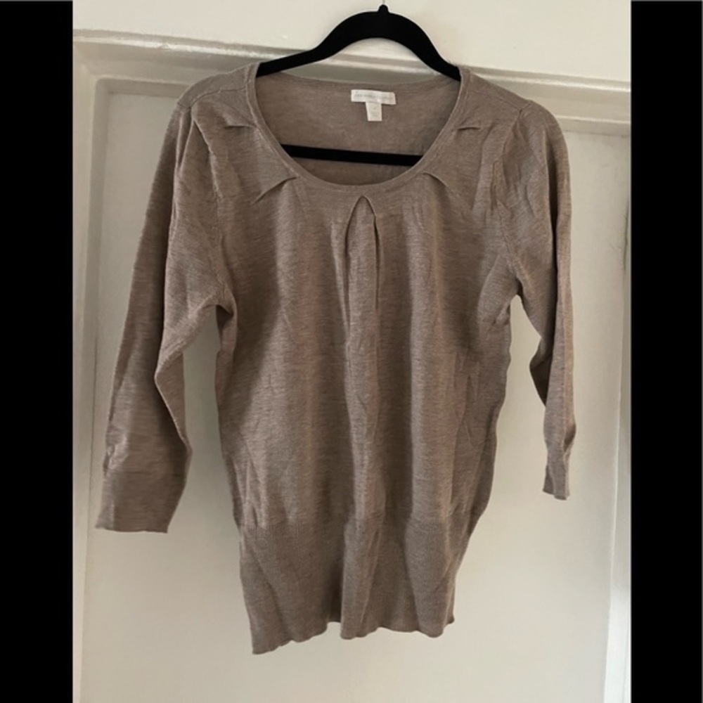 New York & Co Beige 3/4 Sleeve Sweater size‎ Medium